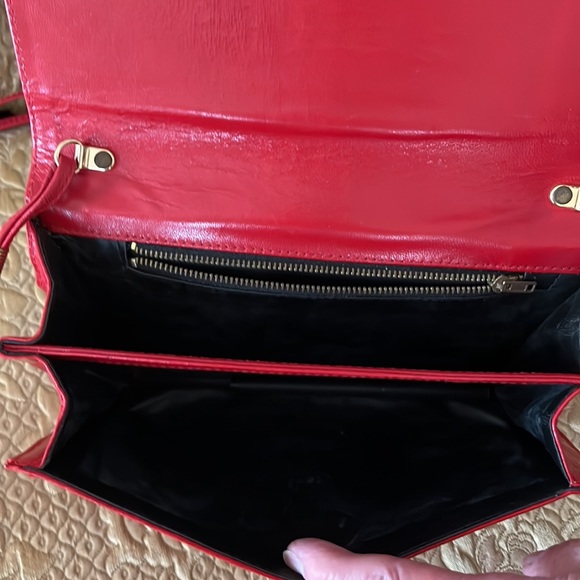 Beautiful Soft Italian Leather Purse with Decorative crocodile accent. - Picture 7 of 11